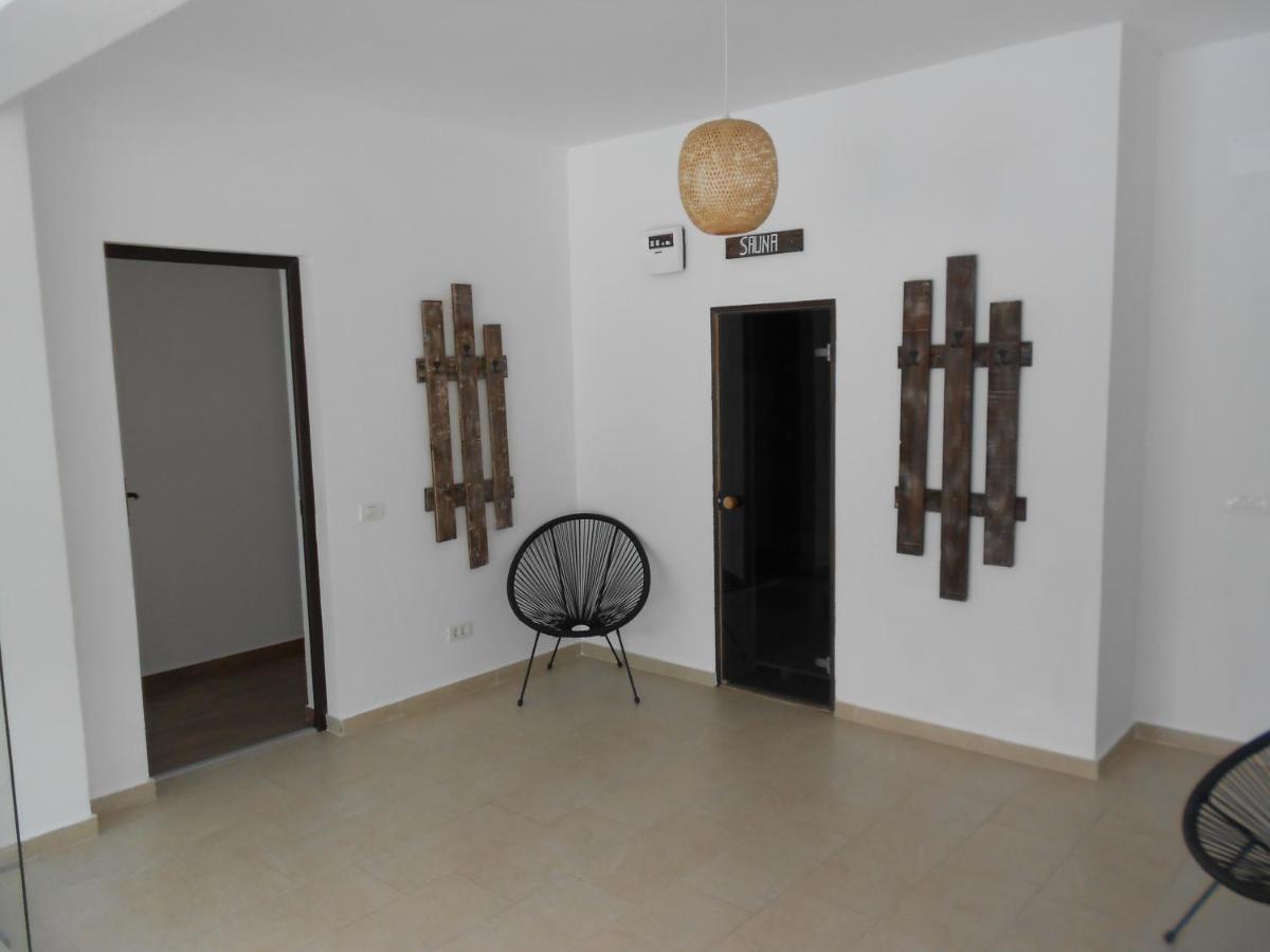 Andrana Hotel Caciulata Exterior photo