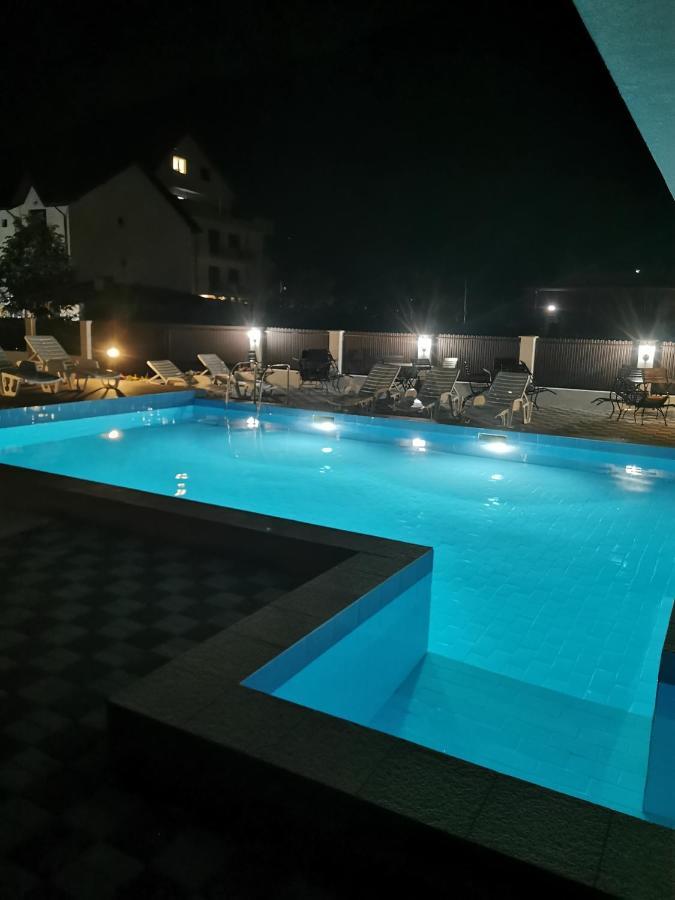 Andrana Hotel Caciulata Exterior photo
